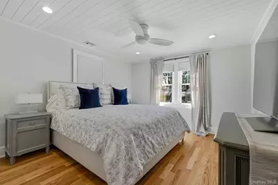 91 Bar Beach Road, Port Washington, NY 11050 - Photo 21