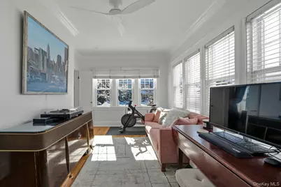 91 Bar Beach Road, Port Washington, NY 11050 - Photo 17