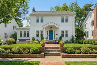 91 Bar Beach Road, Port Washington, NY 11050 - Photo 1