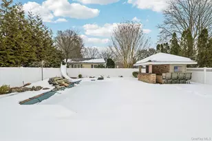 1 Fifty Acre Ct, Saint James, NY 11780 - Photo 23