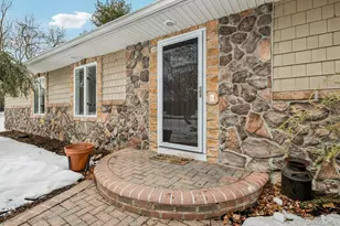 1 Fifty Acre Ct, Saint James, NY 11780 - Photo 3