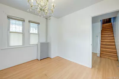 9056 184th Place, Hollis, NY 11423 - Photo 11