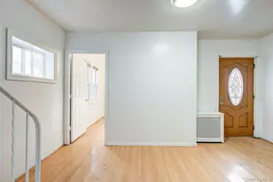 90-56 184th Pl, Hollis, NY 11423 - Photo 9