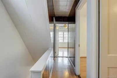 9056 184th Place, Hollis, NY 11423 - Photo 19