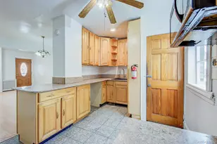 90-56 184th Pl, Hollis, NY 11423 - Photo 13