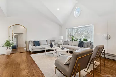 1827 Glenn Lane, Merrick, NY 11566 - Photo 5