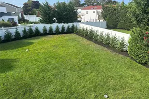 1827 Glenn Ln, Merrick, NY 11566 - Photo 37