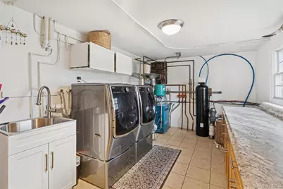 1827 Glenn Lane, Merrick, NY 11566 - Photo 33