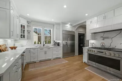 14 Oaklawn Avenue, Glen Head, NY 11545 - Photo 13