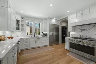 14 Oaklawn Ave, Glen Head, NY 11545 - Photo 13