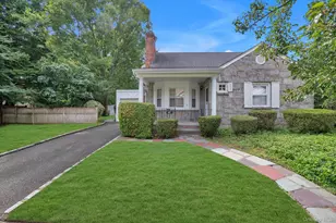 67 Maple Dr, New Hyde Park, NY 11040 - Photo 1