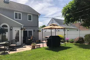 2489 2nd St, East Meadow, NY 11554 - Photo 35