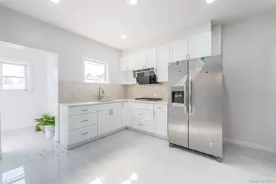 20612 50th Avenue, Oakland Gardens, NY 11364 - Photo 9