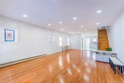 20612 50th Avenue, Oakland Gardens, NY 11364 - Photo 7