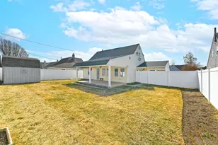 33 Robin, Levittown, NY 11756 - Photo 27