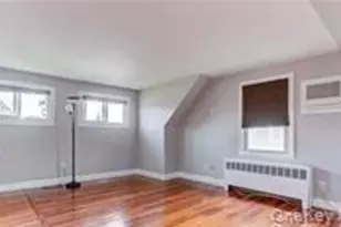 33 Robin, Levittown, NY 11756 - Photo 3