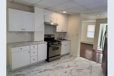 61 Nassau Avenue #1, Glen Cove, NY 11542 - Photo 5