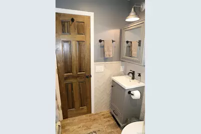 1300 Lakeside Drive, Wantagh, NY 11793 - Photo 19