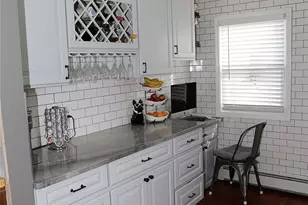 1300 Lakeside Dr, Wantagh, NY 11793 - Photo 17