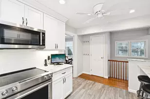 17 Ellington Dr, East Northport, NY 11731 - Photo 19