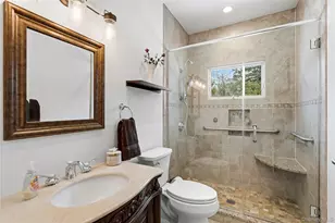 75 Syosset Cir, Syosset, NY 11791 - Photo 7