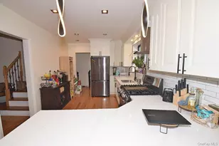 80-17 188th St, Jamaica, NY 11423 - Photo 25