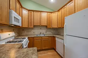 92 Pond View, Port Washington, NY 11050 - Photo 11