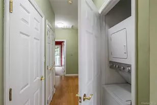 92 Pond View, Port Washington, NY 11050 - Photo 17