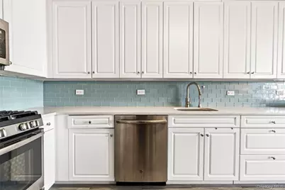 2500 Johnson Avenue #8K, Bronx, NY 10463 - Photo 5