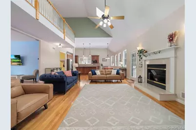 36 Horseshoe Path, Pawling, NY 12564 - Photo 9