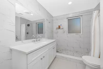 28 Riverside Avenue, Amityville, NY 11701 - Photo 19