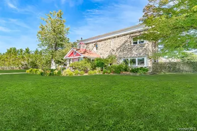 28 Riverside Avenue, Amityville, NY 11701 - Photo 31