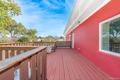 28 Riverside Avenue, Amityville, NY 11701 - Photo 29