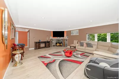 28 Riverside Avenue, Amityville, NY 11701 - Photo 13