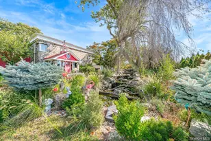 28 Riverside Ave, Amityville, NY 11701 - Photo 3