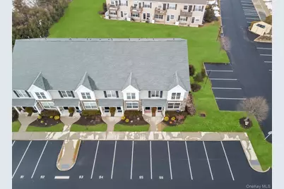96 Somerton Avenue, Central Islip, NY 11722 - Photo 27