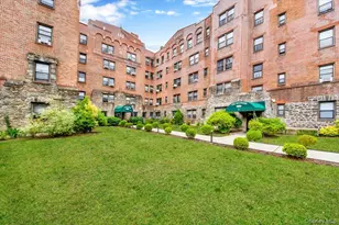 4784 Boston Post Rd, Pelham, NY 10803 - Photo 17