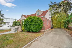 41 Ostend Rd, Island Park, NY 11558 - Photo 13