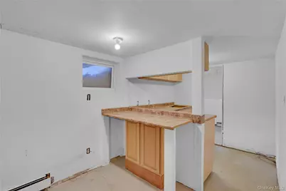 54 Surrey Lane, Hempstead, NY 11550 - Photo 19