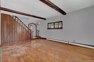 54 Surrey Ln, Hempstead, NY 11550 - Photo 5