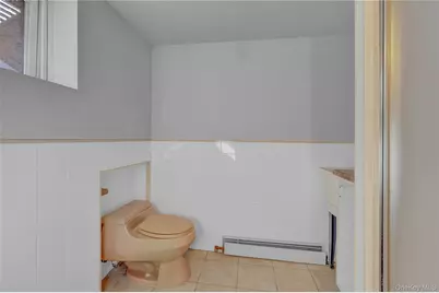 54 Surrey Lane, Hempstead, NY 11550 - Photo 21