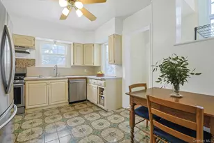 22 Dearborn St, New Rochelle, NY 10801 - Photo 15