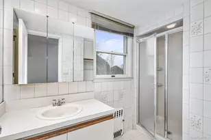 112 New Hyde Park Rd, Garden City, NY 11530 - Photo 19