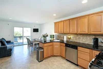 54 Landing Road, Glen Cove, NY 11542 - Photo 11