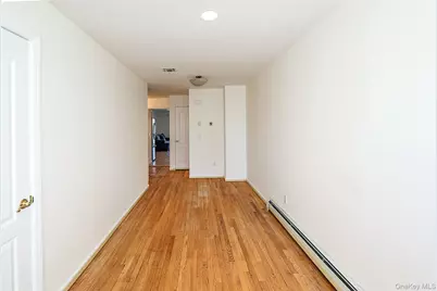 54 Landing Road, Glen Cove, NY 11542 - Photo 7