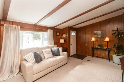 74 Hidden Brook Drive, Hyde Park, NY 12538 - Photo 7