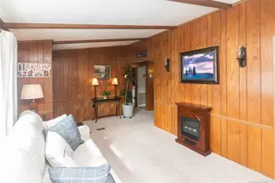 74 Hidden Brook Dr, Hyde Park, NY 12538 - Photo 9