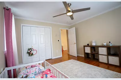 141 Burhans Avenue, Yonkers, NY 10701 - Photo 19