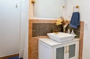 141 Burhans Ave, Yonkers, NY 10701 - Photo 7