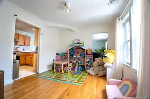 141 Burhans Ave, Yonkers, NY 10701 - Photo 21